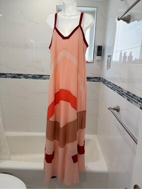 Gorgeous colorblock maxi dress